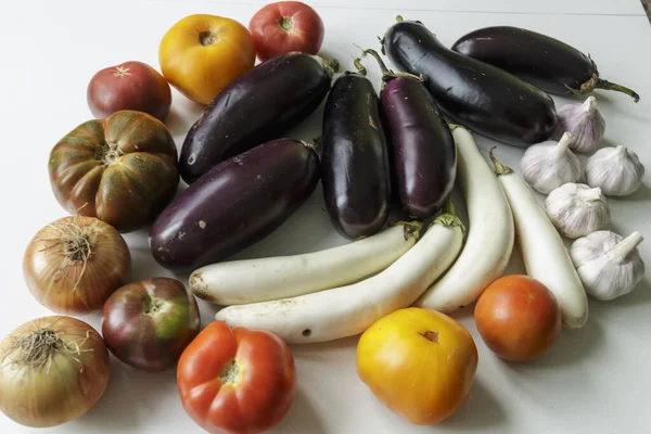 Veganes Essen Gemüsevielfalt Weißer Hintergrund — Stockfoto