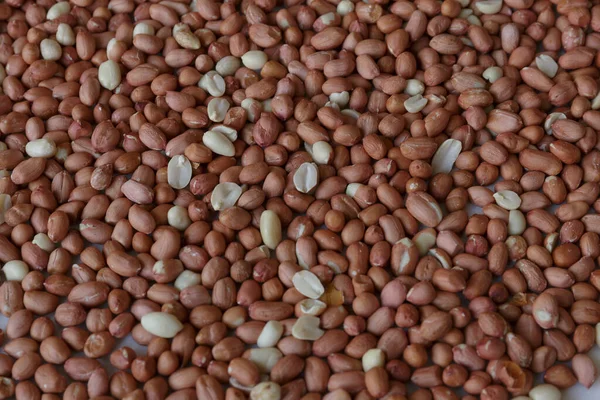 Vejetaryen yemeği. Yakın çekim için çiğ fıstık.