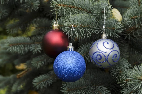 Bolas Cristal Vermelho Prata Vermelho Uma Árvore Natal 2021 — Fotografia de Stock