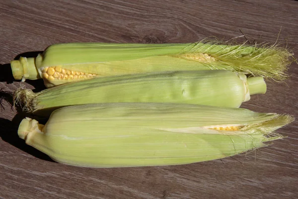 Verse Groene Maïskolven Maïs Als Concept Van Veganistisch Voedsel — Stockfoto