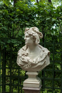 Yaz Bahçesi Heykeli 'nin 