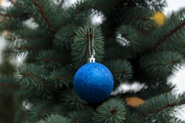 Bolas Cristal Uma Árvore Natal — Fotografia de Stock