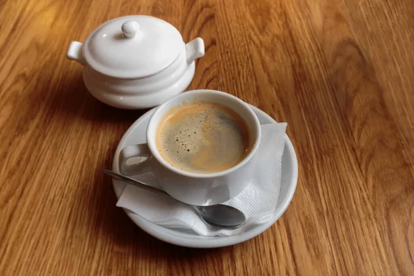 Een Kop Koffie Voor Een Zakenlunch Niemand Geïsoleerd — Stockfoto