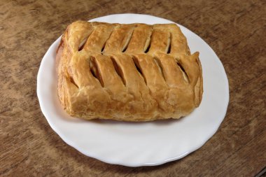 Meyveli puf böreği..