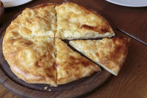 Pizza Sýrem Italským Kavkazským Tradičním Předkrmem Připravená Jídlu Životní Styl — Stock fotografie