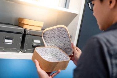 Erkek el açma boş mantar tahta kutusu