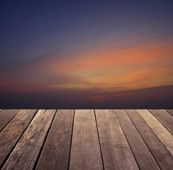 Lege Oude Houten Vloer Met Zonsondergang Hemel Met Wolken Voor — Stockfoto