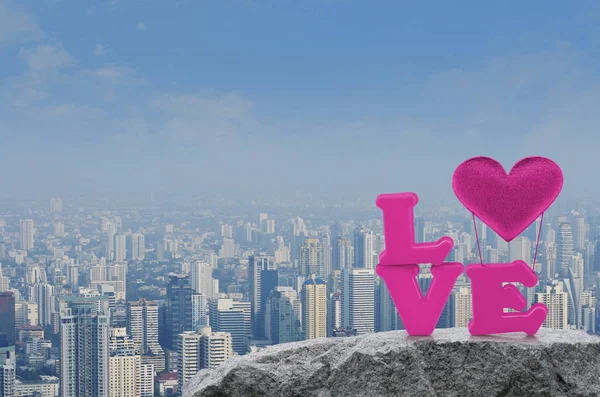 Pink Love Alphabet Fabric Heart Ballon Rock Mountain Modern City — Stock Photo, Image