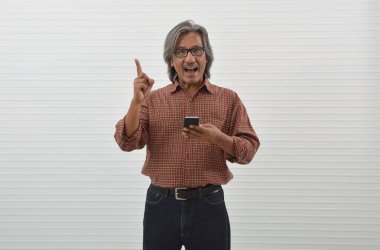 Komik yüz ifadesi poz