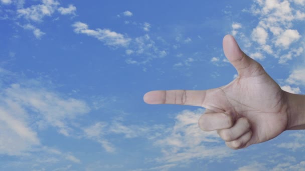 青い空に白い雲 ビジネス カメラ サービス ショップ コンセプト上の指にカメラ フラット アイコン — ストック動画