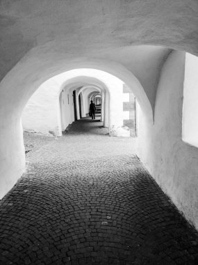 Ortaçağ atari salonu ve perspektifi