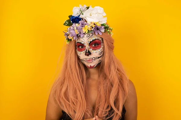 Conceito Negócio Retrato Bonito Negócios Linda Mulher Com Maquiagem Halloween — Fotografia de Stock