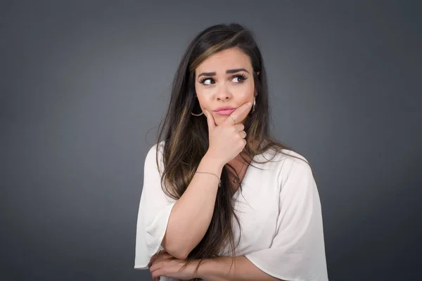 Isolated Portrait Stylish Young European Woman Hand Chin Looking Sideways — Stock Photo, Image