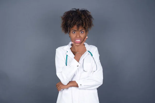 Anxiety Conceptual Image African American Doctor Woman Wearing Medical Uniform — Stock Photo, Image