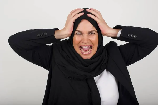 Shocked Panic Muslim Woman Black Hijab Holding Hands Head Screaming — Stock Photo, Image