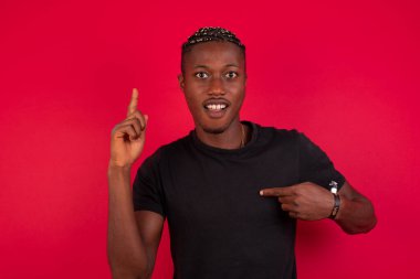 Afro-Amerikan bir adamın, 