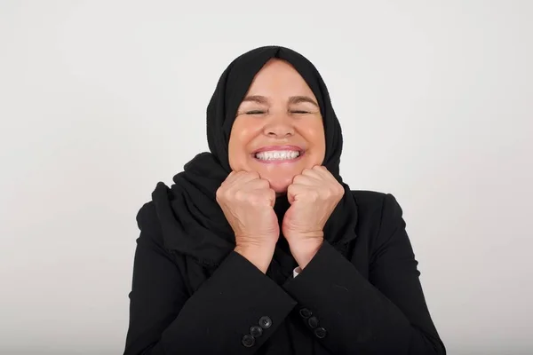 Portrait Muslim Woman Black Hijab Being Overwhelmed Emotions Expressing Excitement — Stock Photo, Image