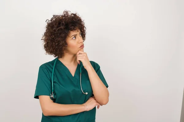 Isolated Portrait Beautiful Arab Doctor Woman Wearing Medical Uniform Hand — Stock Photo, Image