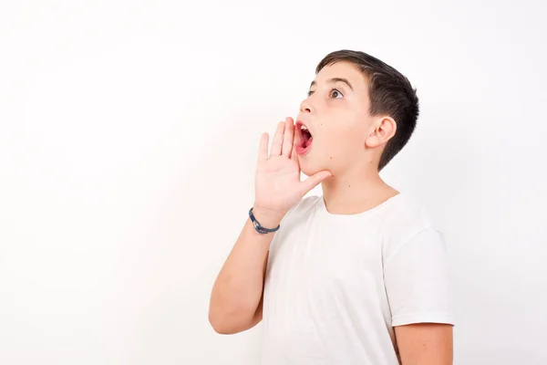 Profile View Caucasian Boy Standing White Background Looking Happy Excited — Stock Photo, Image