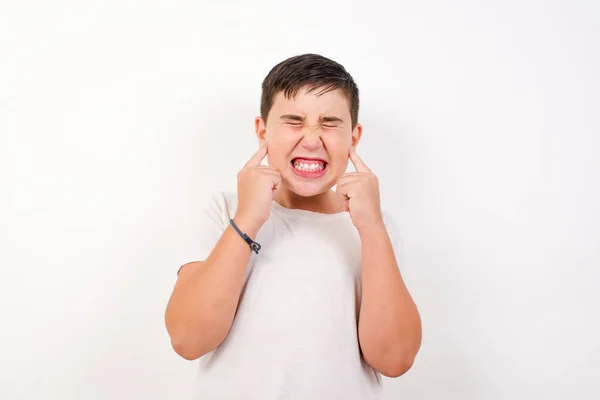Stop Making Annoying Sound Headshot Unhappy Stressed Out Young Male — Stock Photo, Image