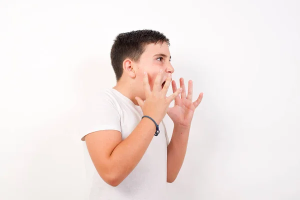 Portrait Young Boy Shocked Facial Expression Holding Hands Face Screaming — Stock Photo, Image