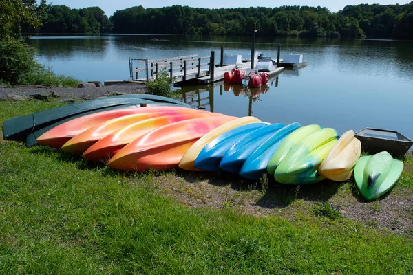 Kayak Vibrante Verano Foto Actividad Deportes Acuáticos — Foto de Stock