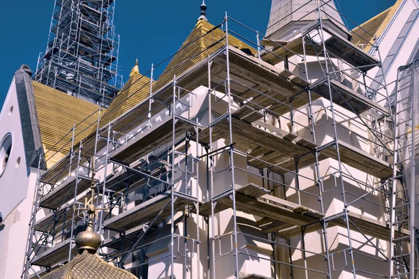 Andaimes Torre Igreja Católica Renovação — Fotografia de Stock