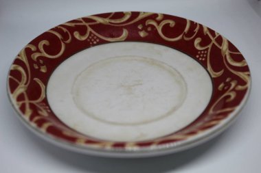 arka plan beyaz kırmızı plaka