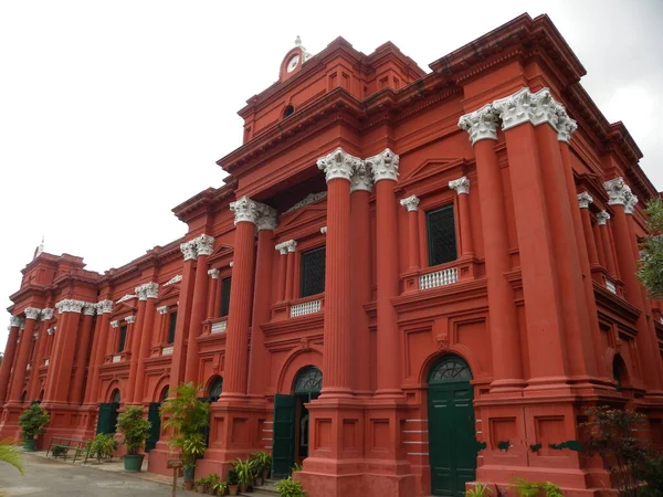 Edifício Cor Vermelha Museu Governo Bangalore Dos Museus Mais Velhos — Fotografia de Stock