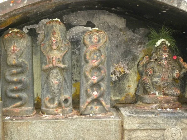 Antigua Escultura Piedra Sheshnag Serpientes Templo Harihareshwara Gavipuram — Foto de Stock