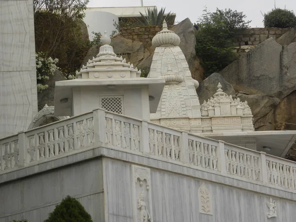 Birla Mandir 奉献给Venkateshwara勋爵的白色大理石庙宇 — 图库照片