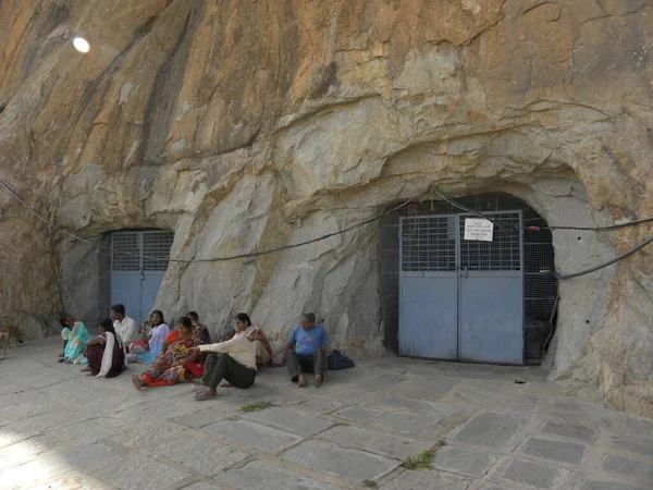 Vstup Jeskynního Chrámu Schody Uprostřed Kopce Kailasa Giri — Stock fotografie