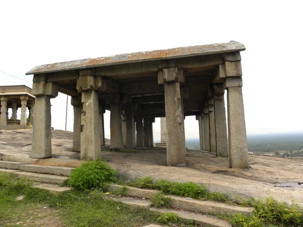 Antiguo Templo Piedra Color Marrón Jain Chennanna Basadi Construido Contra —  Fotos de Stock