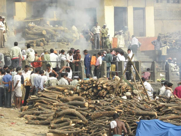 Cremation Grounds Manikarnika Ghat Varanasi — Stock fotografie