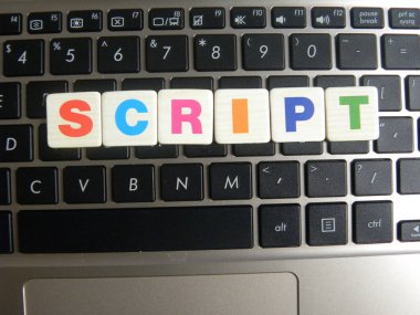 Klavye arkaplanındaki Kelime Betiği