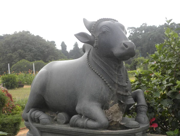 Grande Estátua Pedra Cor Preta Touro Nandi Palácio Bangalore — Fotografia de Stock