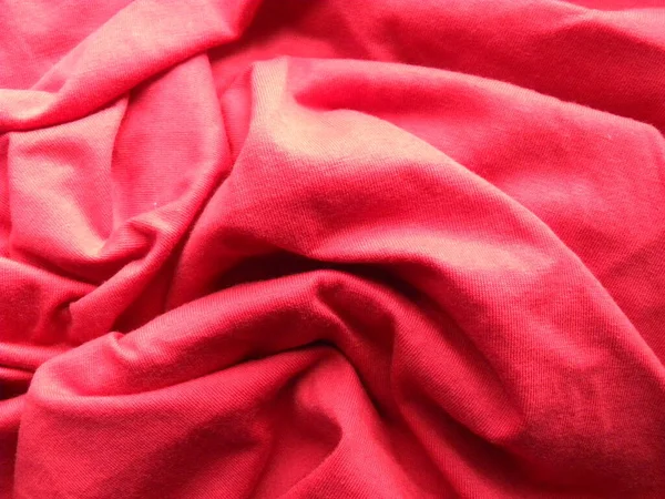 Tela Algodón Color Rojo Brillante Con Arrugas — Foto de Stock