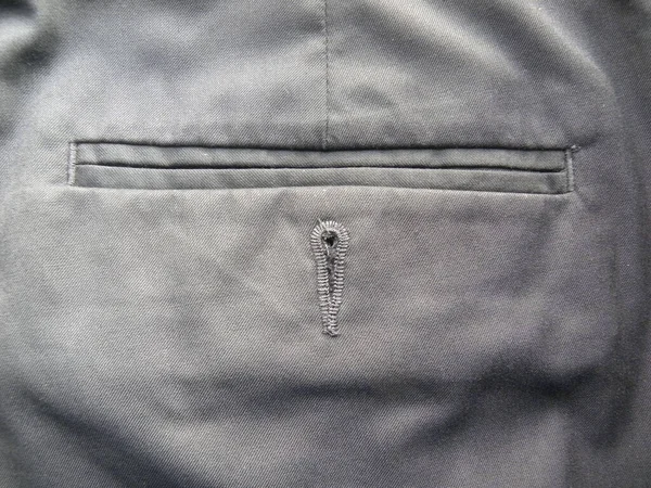 Zadní Kapsa Šedých Bavlněných Kalhot Knoflíkovou Dírkou — Stock fotografie