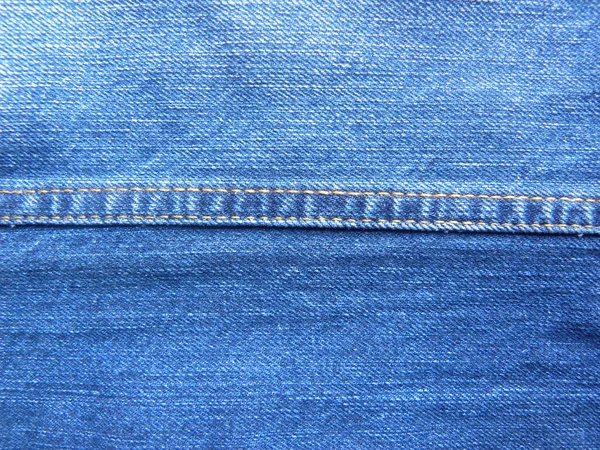蓝色斜纹棉布牛仔裤上的链针 — 图库照片