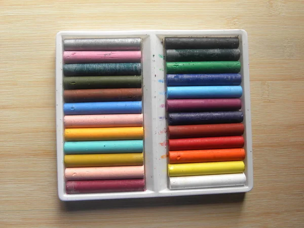Muchos Coloridos Palos Pastel Aceite Caja — Foto de Stock