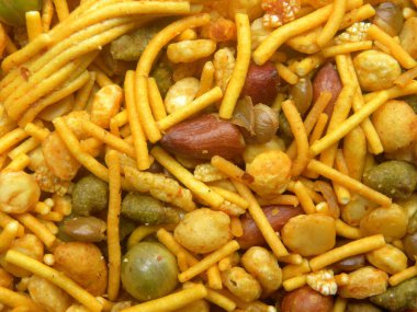 Sarı Hint baharatlı çerezi Namkeen karışımı nohut mercimek ya da Chana dal