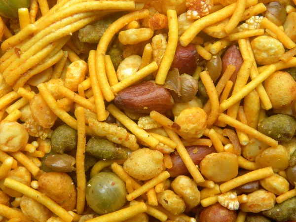 Sarı Hint baharatlı çerezi Namkeen karışımı nohut mercimek ya da Chana dal