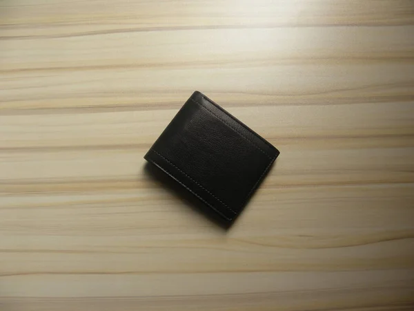 Zwarte Kleur Herenleren Portemonnee Bewaard Houten Tafel — Stockfoto