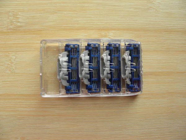 Shaving Razor Blade Cartridges Plastic Pack Kept Wooden Table — Stock Photo, Image
