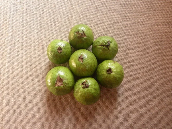 Zielony Kolor Dojrzałe Świeże Owoce Gwawy Lub Psidium Guajava — Zdjęcie stockowe