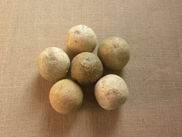 Color Gris Maduro Entero Manzana Madera Aegle Marmelos Frutas —  Fotos de Stock