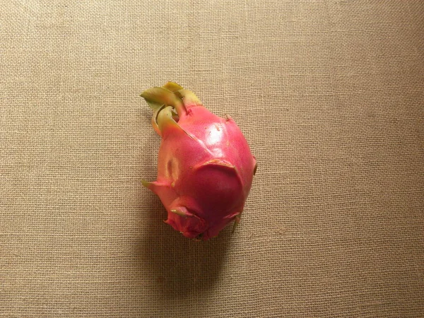 Fruit Dragon Mûr Pitaya Couleur Rouge — Photo