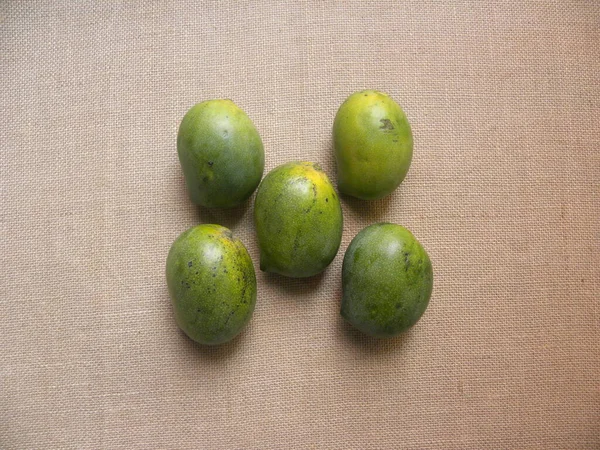Zielony Kolor Surowy Cały Dojrzałe Mango Kalaphad — Zdjęcie stockowe