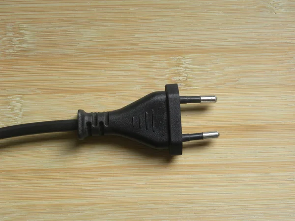 2 pin siyah erkek güç dolgusu