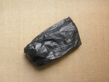 Siyah renkli boş çöp torbası